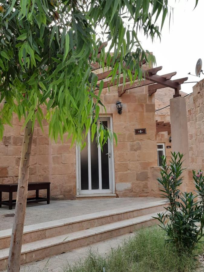 Afra Hot Springs Chalets At-Tafilah Esterno foto
